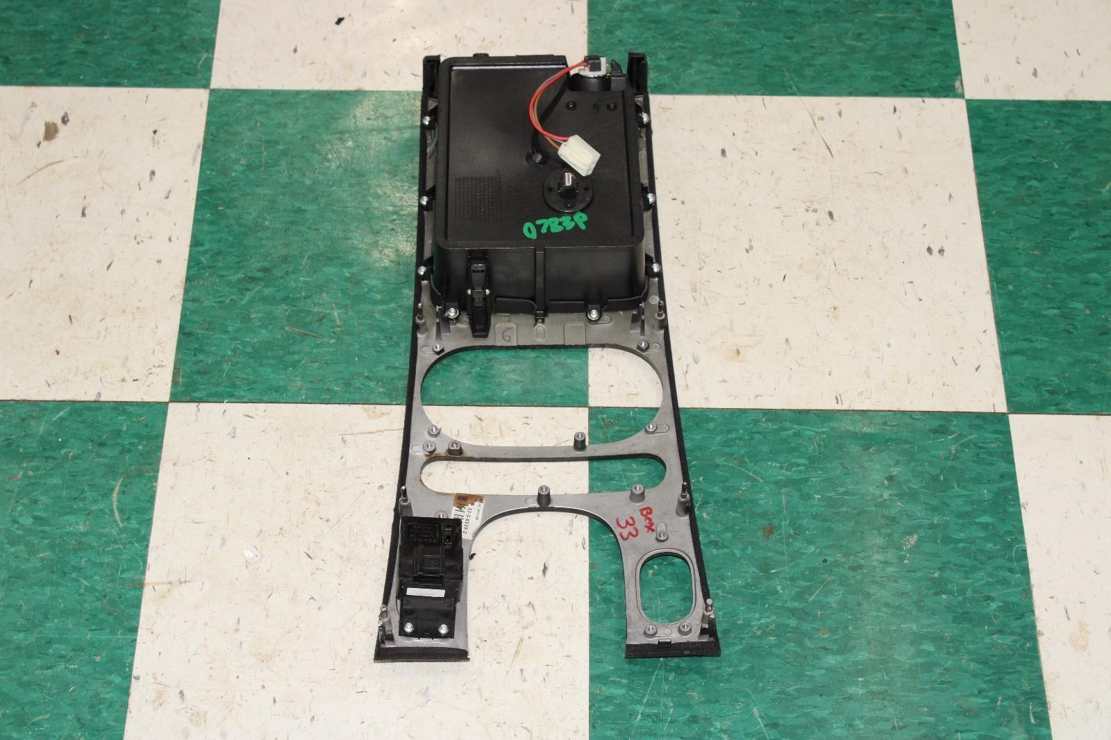 13-17 Continental Black Floor Center Console Surround Trim Panel W/ Tray OEM OE