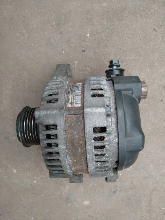 Kia Sorento 2014 Alternator 373002P200 Diesel 145kW DVA49693 - Image 3 of 4