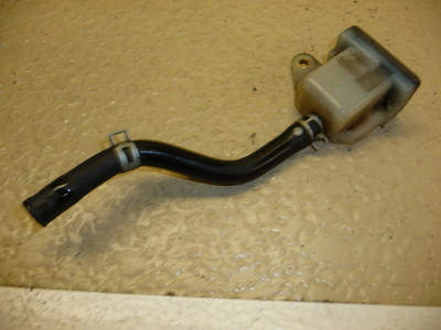 2005 SUZUKI GSF1200S REAR BRAKE FLUID HOLDER | eBay