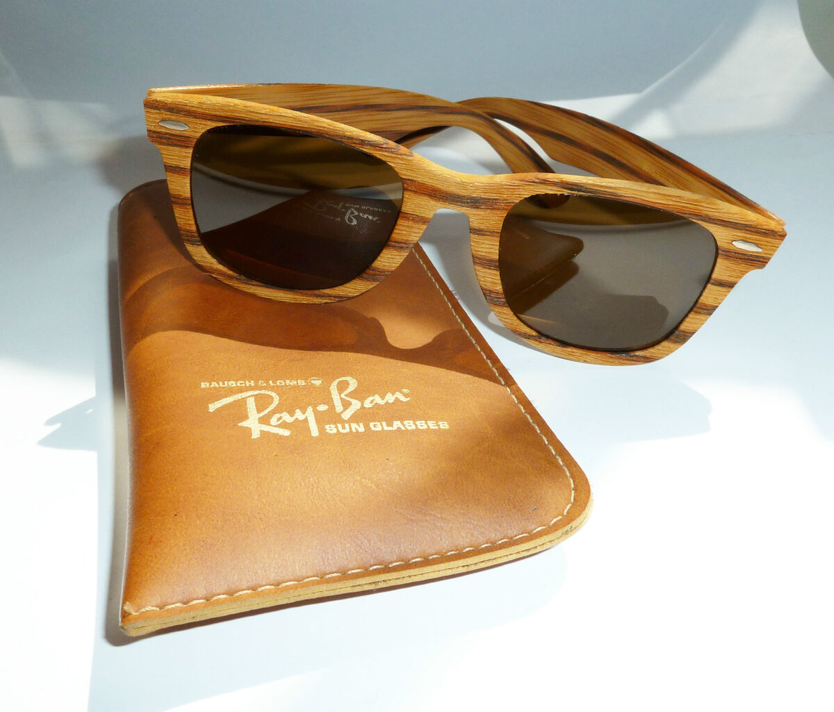 Vintage 1989 Ray-Ban Woodies - The most iconic & rare Ray Vintage 1989 Ray-Ban Woodies - The most iconic & rare Ray