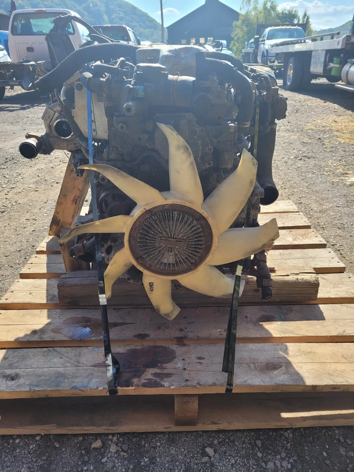 Conjunto de motor de camión turbo diésel Mitsubishi Fuso FE85D 2008-2010 4M50-6AT8 FABRICANTE DE EQUIPOS ORIGINALES Foto 2 de 4