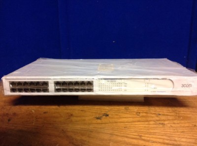 3Com Super Stack 3 Switch 3300XM 3C16985B 24 Ports