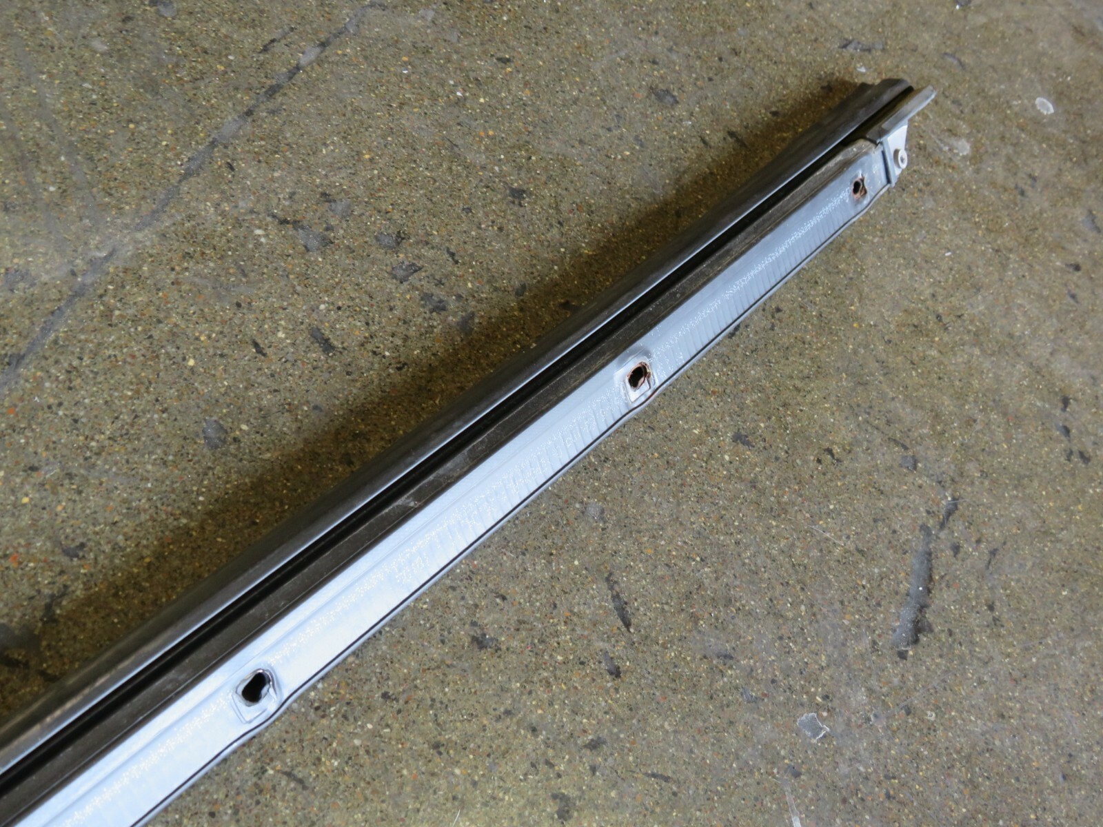 Ferrari FF, LH, Left, Outer Window Scraper Moulding, Used P/N 82208100
