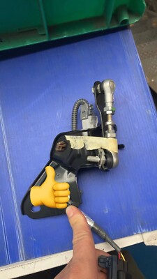 Toyota OEM Rear Right Height Control Sensor 89407-60040 for 2010