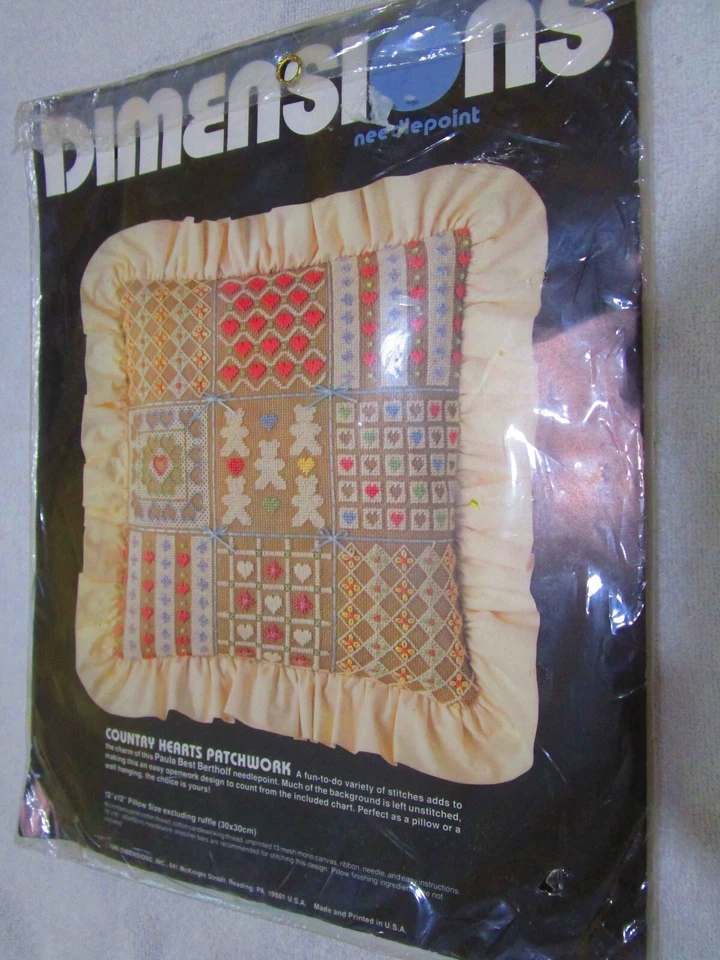 Kit de punta de aguja de almohada de retazos Country Hearts #2295 (1985, dimensiones) Foto 3 de 4