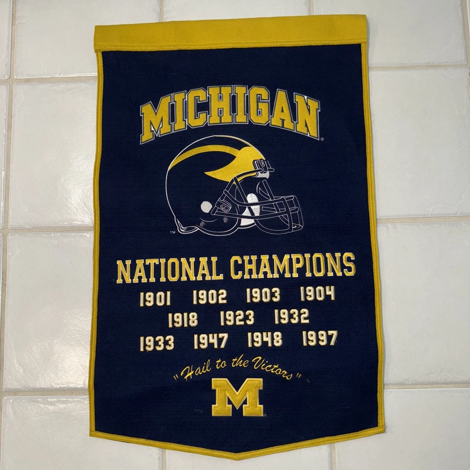 Michigan University Wolverines Football Dynasty 24x36 Wool Banner Winning Streak - Image 2 of 4