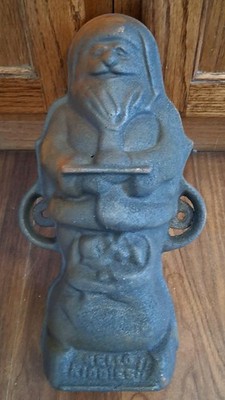 SANTA CAKE MOLD TWO PIECE CAST IRON KITCHEN GIFT
