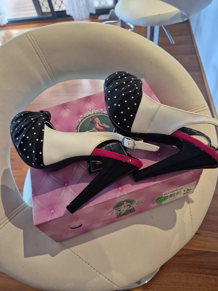 Gorgeous  Pinup Shoes Size 6 — 第 3/4 张图片