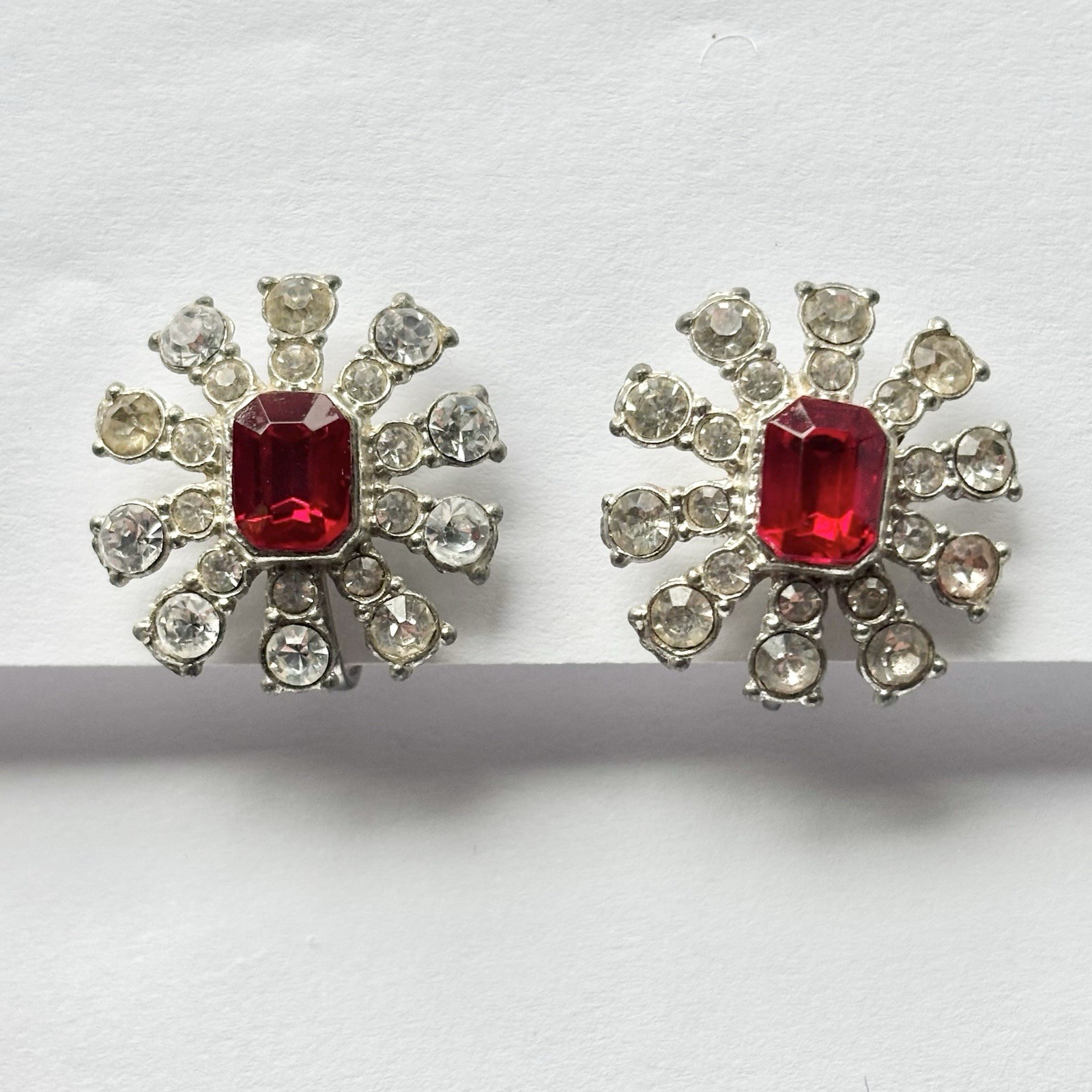 Ruby Red Crystal Rhinestone Snowflake Vintage Scr… - image 4