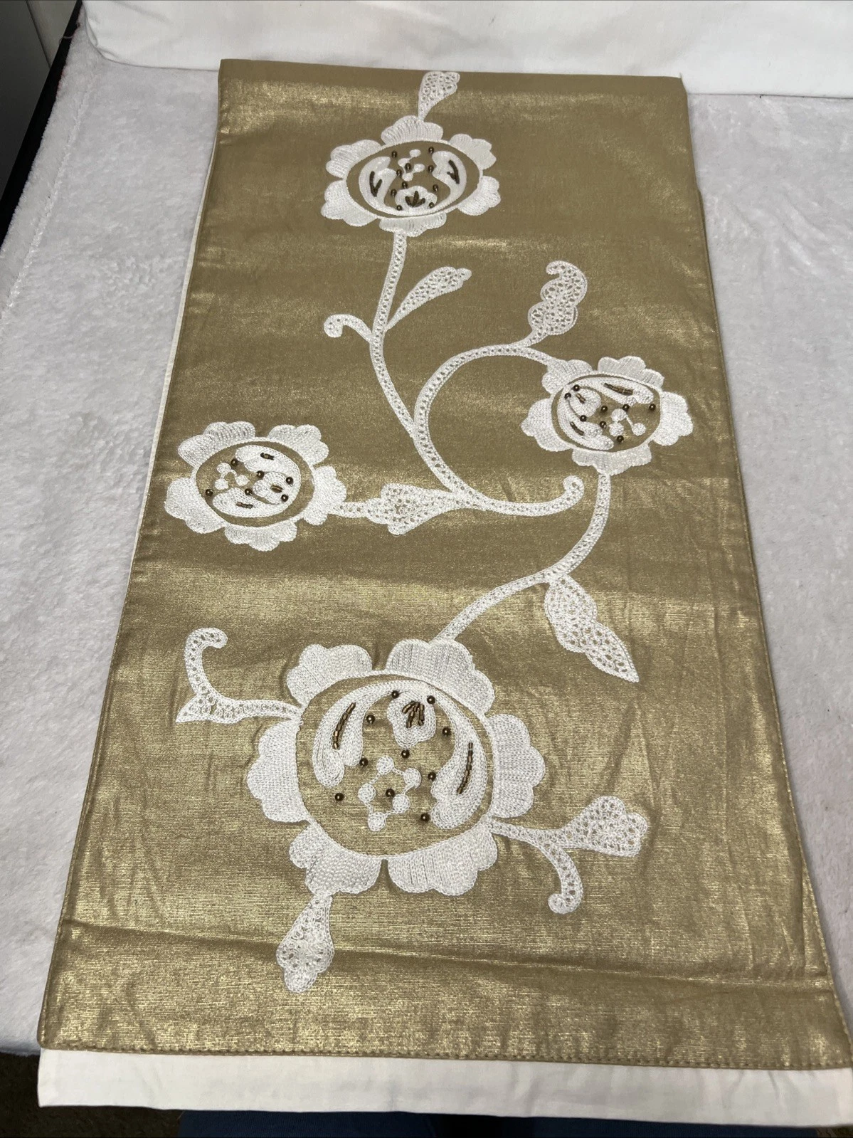 Pier 1 Table Runner - Thumbnail 4