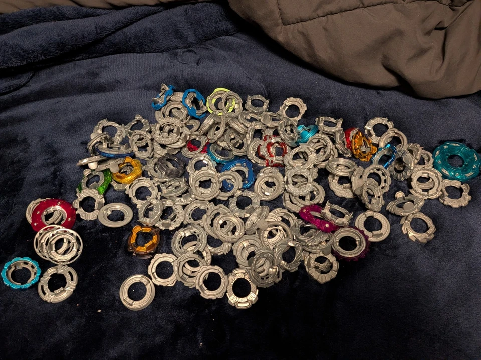 Beyblade Burst Random LOT OF 10 Takara Tomy Authentic Japanese Product NO FAKES - Image 4 of 4