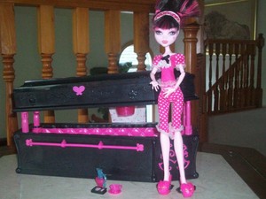 monster high coffin bed