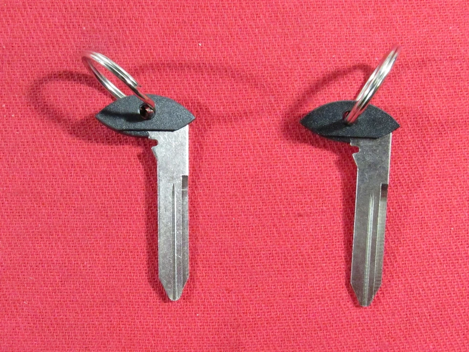 Llave de entrada de puerta de emergencia Dodge Ram Chrysler Jeep en blanco sin cortar 2 piezas nuevo OEM MOPAR Foto 2 de 4