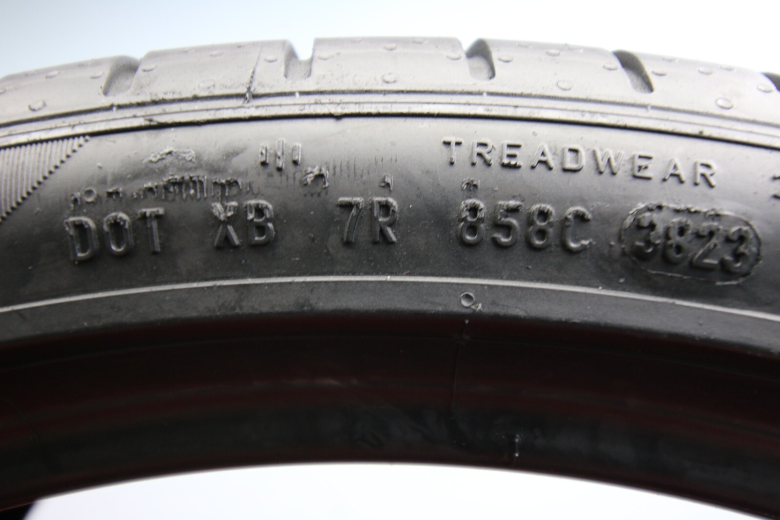 4 Used Pirelli P Zero PZ4 B Bentley (2X) 275/35ZR22 104Y & (2X) 315/30ZR22 107Y