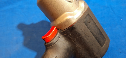 Ingersoll Rand Titanium 1/2" drive air impact wrench - Picture 7 of 10