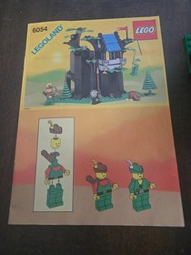 LEGO Vtg Set 6054 Castle Forestman's Hideout w/Manual Instructions READ DESCRIP
