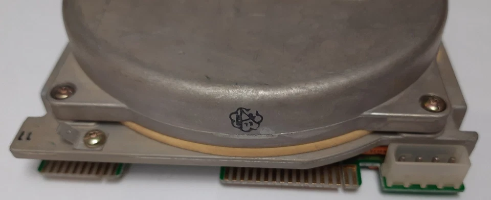 Seagate ST-225 MFM Festplatte (20MB, retro, 1986) - Bild 4 von 4