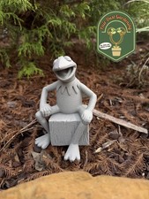 Kermit The Frog Garden Statue - The Muppets 3d Show Disney Flower Parks Gift