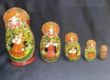 Russian Nesting Dolls MATRYOSHKA Handpainted Wooden Set of 5 Stacking 7.5" to 2"