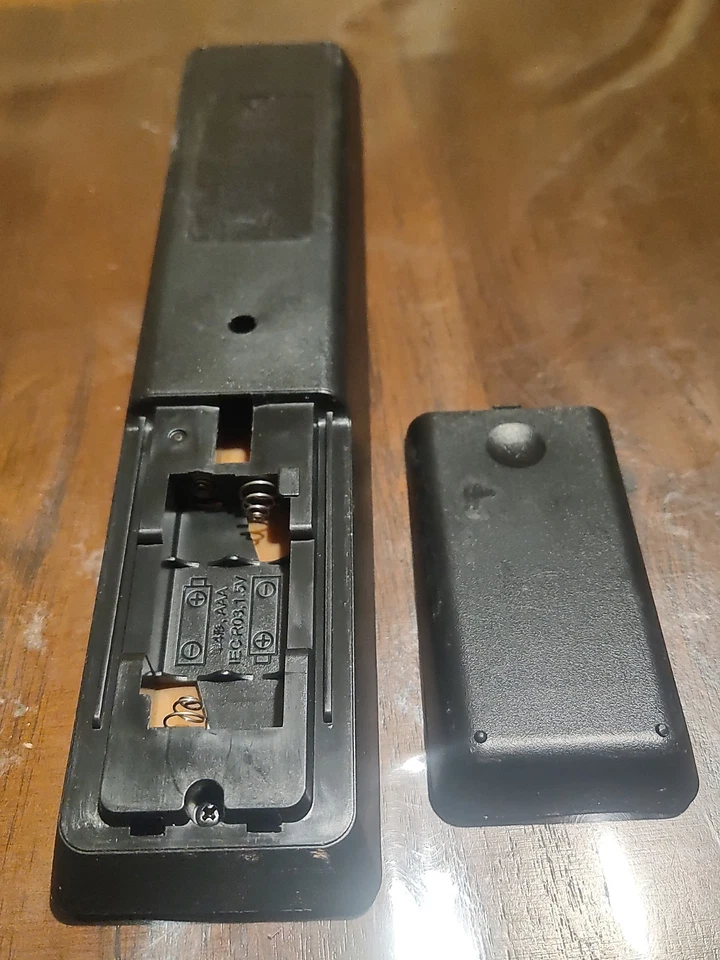 NH407UP Magnavox Remote LCD LED TV DVD 28MD304V 32MD304V 28MD403V - Image 3 of 4