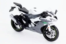 Doyusha Diecast Motorcycle 1/12 2023 Kawasaki Ninja ZX-6R Gray Painted Japan