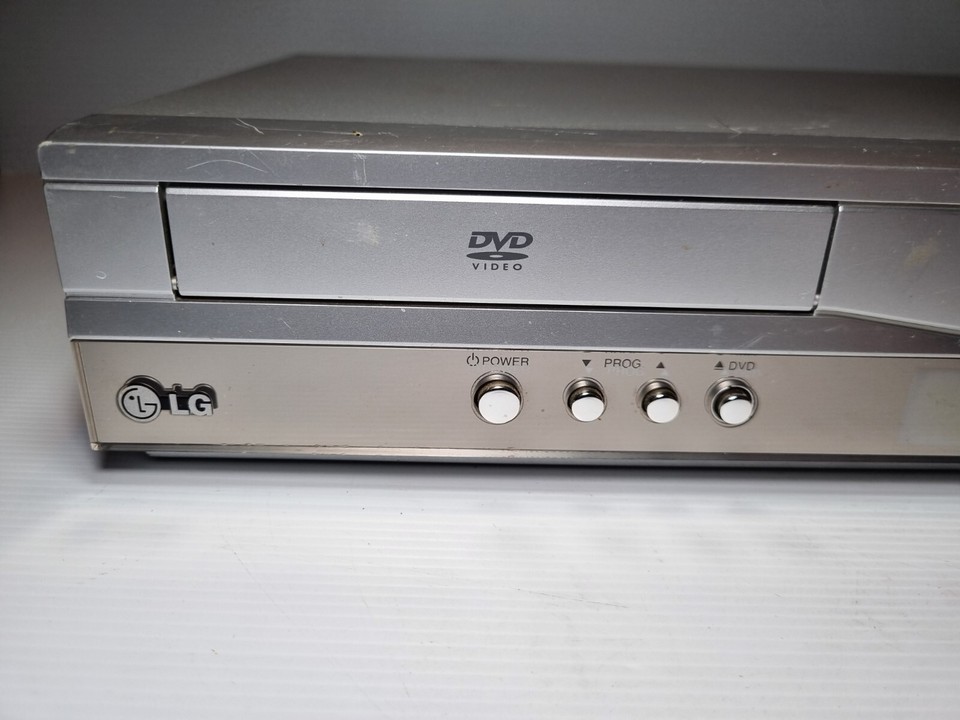 LG V271 DVD & VHS VCR Combo Player Untested (Locked To SAFE NEEDS