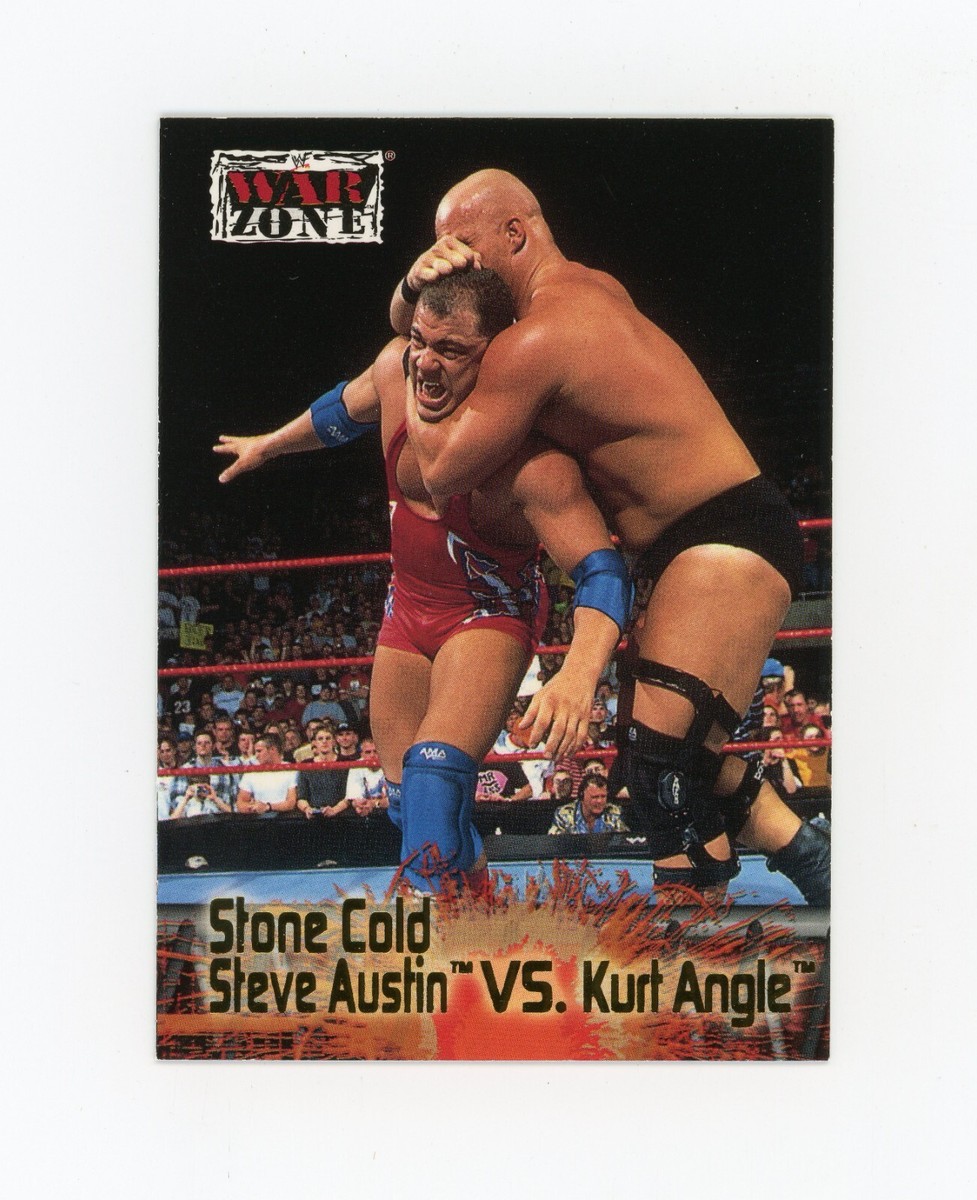 STONE COLD STEVE AUSTIN vs Kurt Angle 2001 Fleer War Zone #81 JM