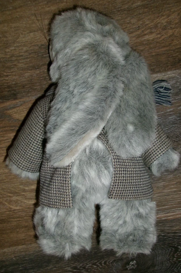 Peluche de colección '83 North American Bear Co. HARES USADO EN EXCELENTE ESTADO para niños y niñas conejitos, 13", vestido Foto 3 de 4