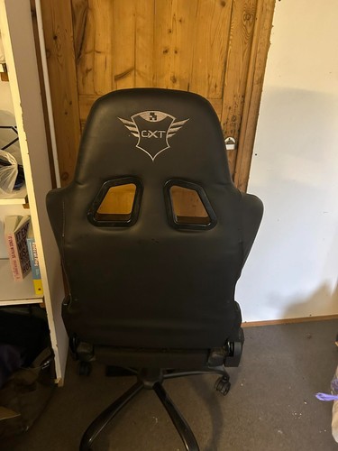 gaming chair Black Trust GXT (stoel bijna niet gebruikt) goede prijs! - Photo 3/5