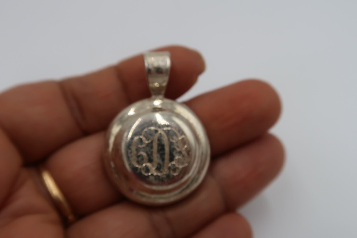 t597 Sterling Silver Etched Monogrammed Pendant View 4