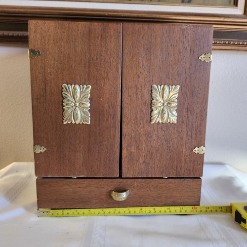 MID CENTURY WOODEN MINI LIQUOR BAR CABINET BY KAROFF - Picture 10 of 13