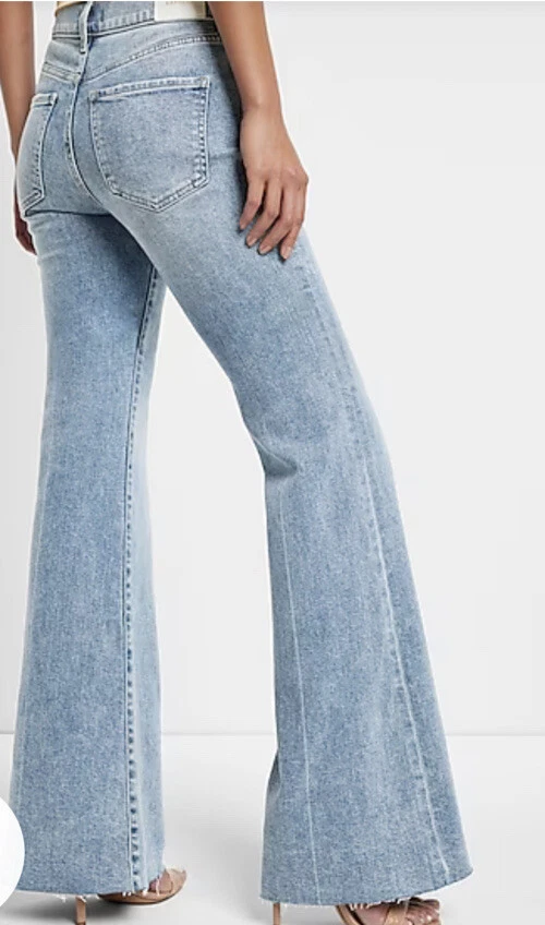 Medium-rise flared jeans - Women