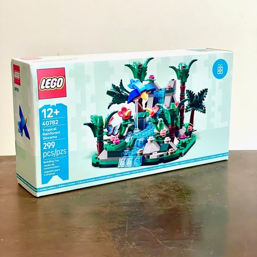 LEGO 40782 Tropical Rainforest Diorama NIB New Sealed In Hand - Picture 4 of 12