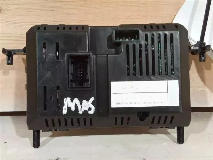 2017-2019 Ford Transit 150 250 350 Front Dash 4.2" Screen Information Display - Imagem 2 de 4