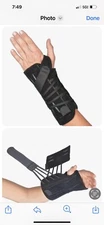 Titan Wrist Single-Pull Lace Closure / Hook and Loop Strap Closure Wrist Brace R