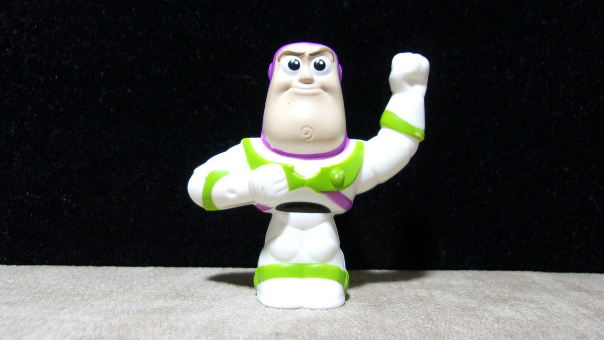 DISNEY PIXAR TOY STORY BUZZ LIGHTYEAR 2.25” PLASTIC FIGURE (DIS535