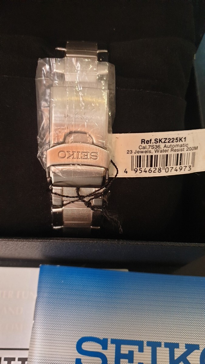 SEIKO 5 Sports SKZ225 Automatic Watch Stainless Silver Map SEIKO 5 Sports SKZ225 Automatic Watch Stainless Silver Map