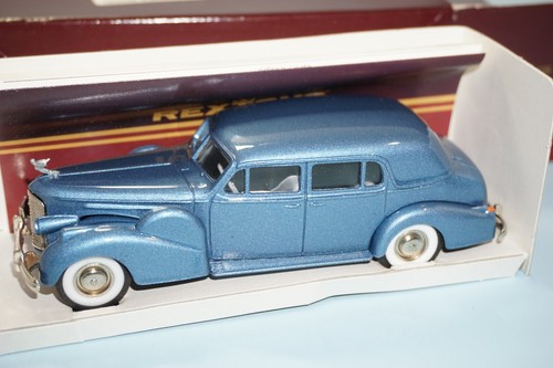 REXTOYS Cadillac V16 1938 - 1940 Formal Sedan diecast model Blue - Picture 8 of 8