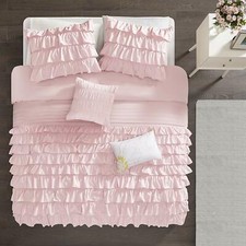 NEW  MODERN CHIC PINK RUFFLE PLEAT TEXTURE GIRL SOFT COMFORTER PILLOWS SET