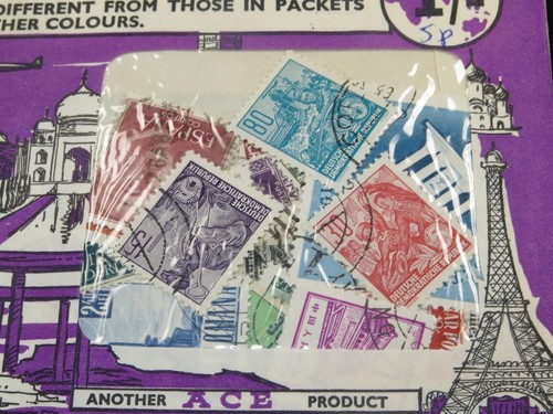 DE COLECCIÓN ACE 50 x SELLOS MUNDIALES 1971 SELLADOS (Sobre Púrpura) - Imagen 2 de 3
