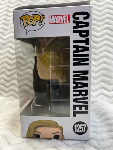 Funko POP! Vinyl: The Marvels Captain Marvel Wackelkopf 1257 Target Exclusive - Bild 3 von 9