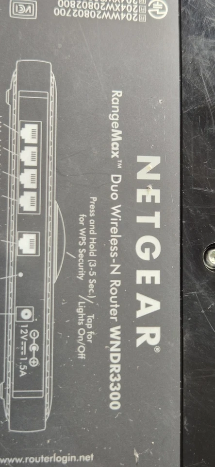 Netgear WNDR3300 Rangemax Dual Band 300 Mbps Wireless-N Router  - Image 3 of 3