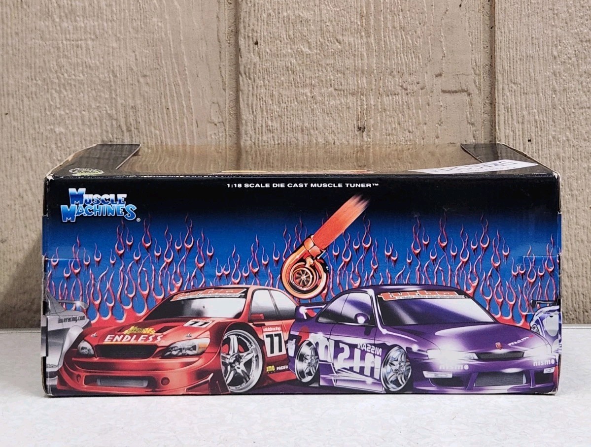 Muscle Machines 1:18 '04 Nissan 350z NISMO Convertible ~ NEW IN