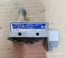 Honeywell Micro Switch BZE6-2RQ8 Roller Plunger Limit Switch - Reclaimed