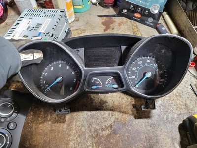 Speedometer Cluster With Message Center MPH Fits 16 ESCAPE 1940316