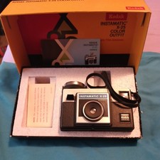 VTG Kodak Instamatic X-25 Color Outfit Camera Classic No Film made in USA