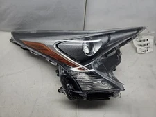2016-2018 TOYOTA PRIUS W/O FOG LAMP TYPE RIGHT / PASSENGER HEADLIGHT