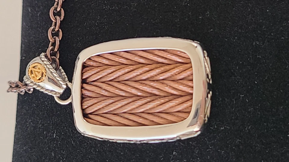 Collar colgante ALOR unisex de acero, cable de acero marrón y oro amarillo de 18k. Nuevo sin etiquetas Foto 4 de 4