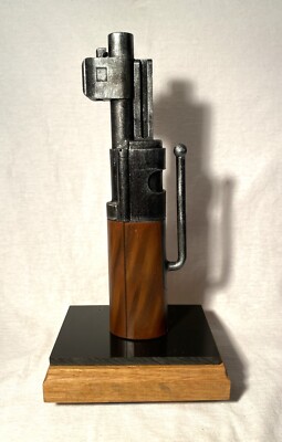 Stütze Aufsteller für Mauser Kar 98 A Bayo. mit Holzsockel