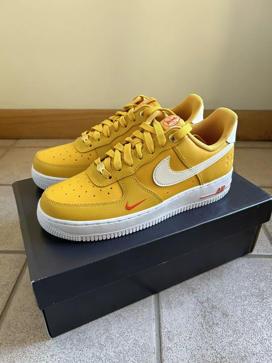 Nike Air Force 1 low yellow ochre size 7.5 womens (DQ7582-700)